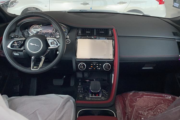 Used Jaguar E-PACE 2024 All-New R-DYNAMIC S Sport Edition Interior 3