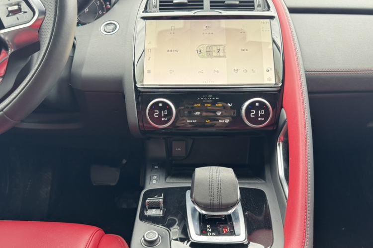 Used Jaguar E-PACE 2024 All-New R-DYNAMIC S Sport Edition Interior 3