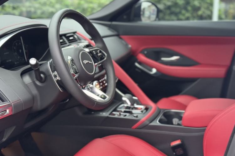 Used Jaguar E-PACE 2024 All-New R-DYNAMIC S Sport Edition Interior 6