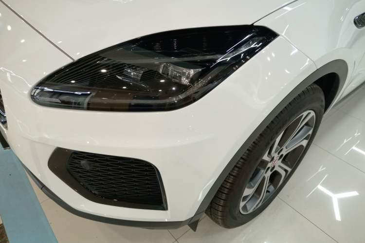 Used Jaguar E-PACE 2024 YAO Black Sport Edition R-DYNAMIC SE BLACK Left Front Headlight