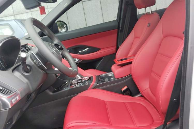 Used Jaguar E-PACE 2024 YAO Black Sport Edition R-DYNAMIC SE BLACK Left Front Seat