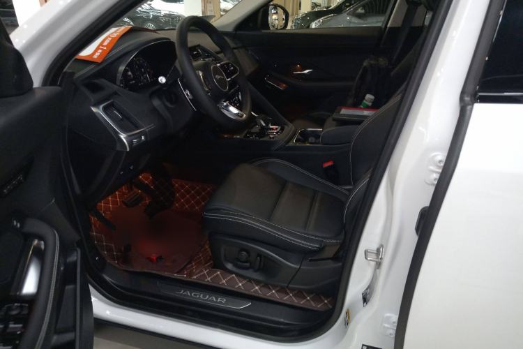 Used Jaguar E-PACE 2024 YAO Black Sport Edition R-DYNAMIC SE BLACK Left Front Seat