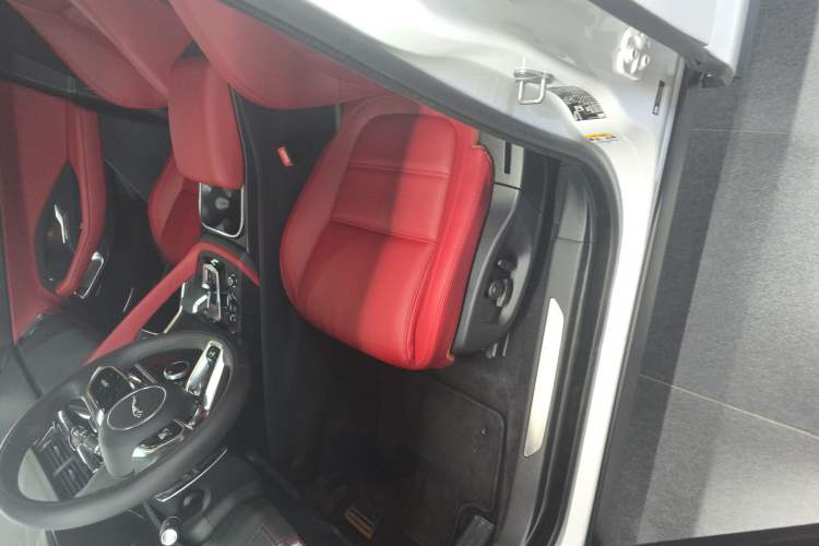 Used Jaguar E-PACE 2024 All-New R-DYNAMIC S Sport Edition Left Front Seat