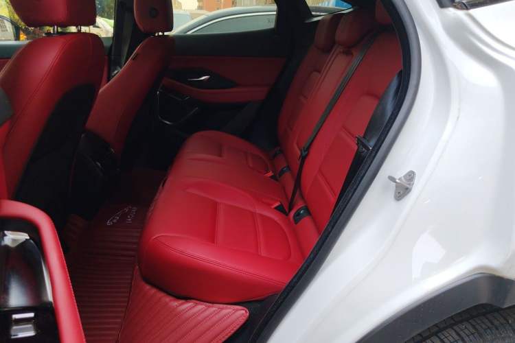 Used Jaguar E-PACE 2024 YAO Black Sport Edition R-DYNAMIC SE BLACK Left Rear Seat