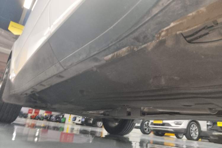 Used Jaguar E-PACE 2024 All-New R-DYNAMIC S Sport Edition Left Side Sill