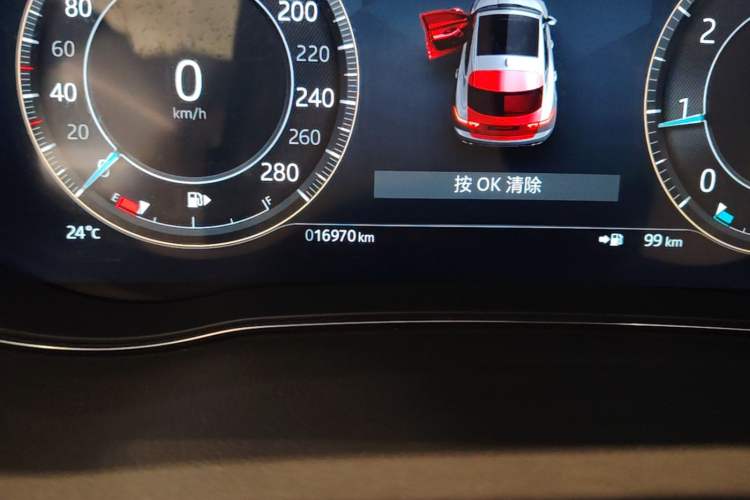 Used Jaguar E-PACE 2024 All-New R-DYNAMIC S Sport Edition Odometer Close Up