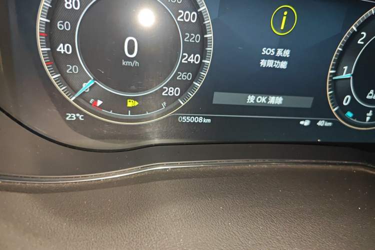 Used Jaguar E-PACE 2024 YAO Black Sport Edition R-DYNAMIC SE BLACK Odometer Close Up