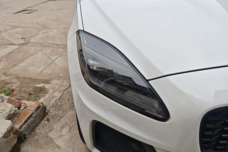 Used Jaguar E-PACE 2024 YAO Black Sport Edition R-DYNAMIC SE BLACK Right Front Headlight