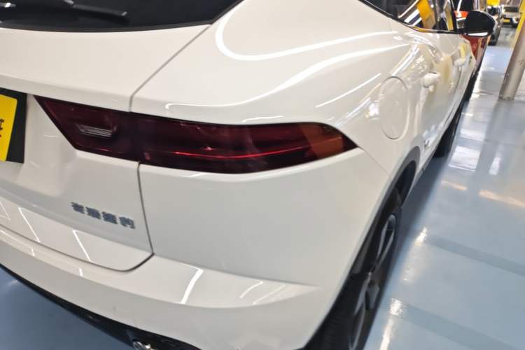 Used Jaguar E-PACE 2024 All-New R-DYNAMIC S Sport Edition Right Rear Taillight