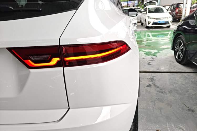 Used Jaguar E-PACE 2024 All-New R-DYNAMIC S Sport Edition Right Rear Taillight