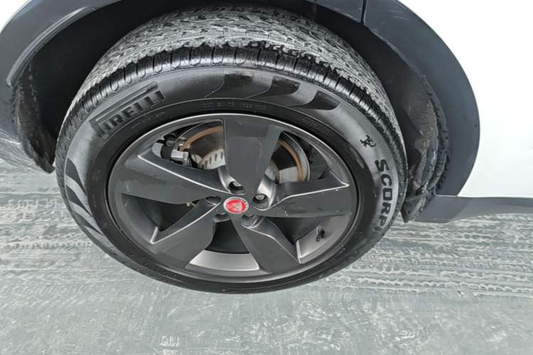 Used Jaguar E-PACE 2024 All-New R-DYNAMIC S Sport Edition Right Rear Wheel Hub