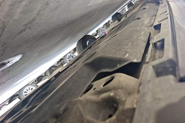Used Jaguar E-PACE 2024 All-New R-DYNAMIC S Sport Edition Right Side Sill