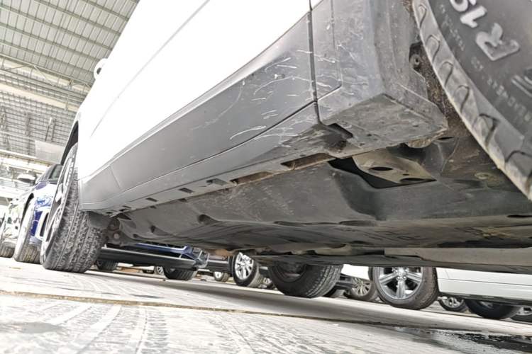 Used Jaguar E-PACE 2024 All-New R-DYNAMIC S Sport Edition Right Side Sill