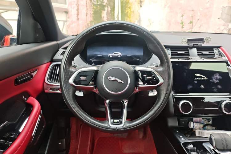 Used Jaguar E-PACE 2024 YAO Black Sport Edition R-DYNAMIC SE BLACK Steering Wheel