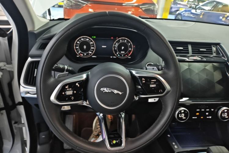 Used Jaguar E-PACE 2024 All-New R-DYNAMIC S Sport Edition Steering Wheel