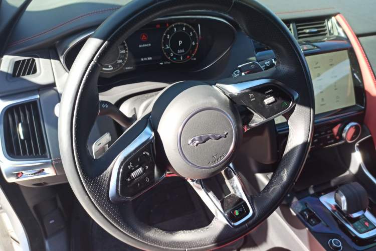 Used Jaguar E-PACE 2024 All-New R-DYNAMIC S Sport Edition Steering Wheel