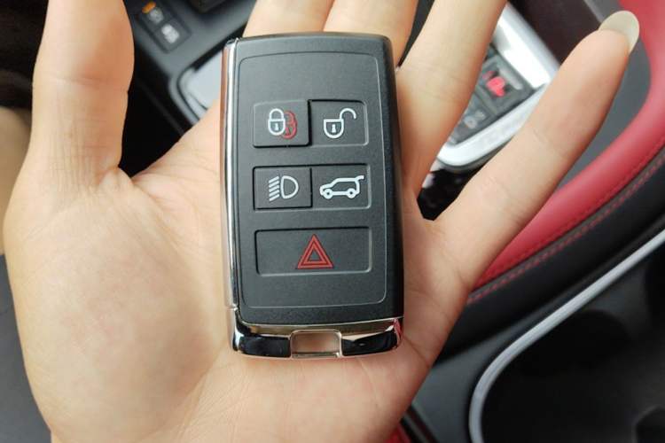 Used Jaguar E-PACE 2024 YAO Black Sport Edition R-DYNAMIC SE BLACK Vehicle Key