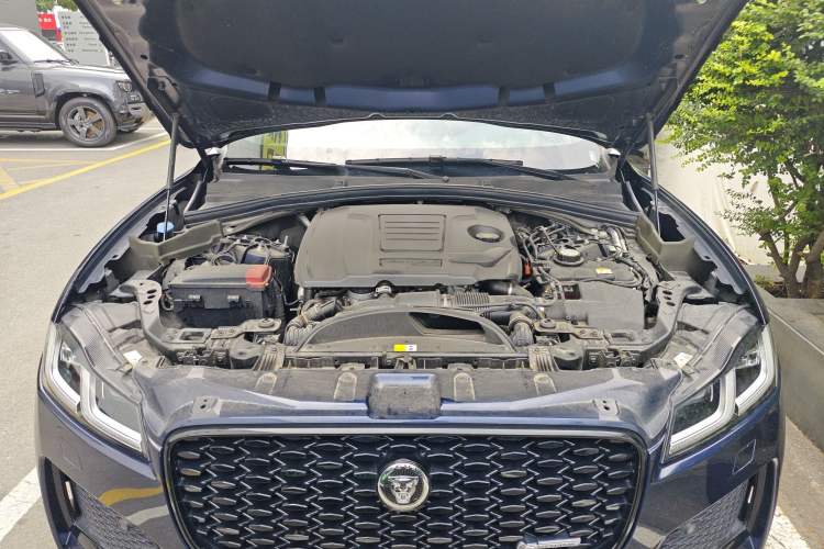 Used Jaguar F-PACE 2024 P250 R-Dynamic SE Engine Bay