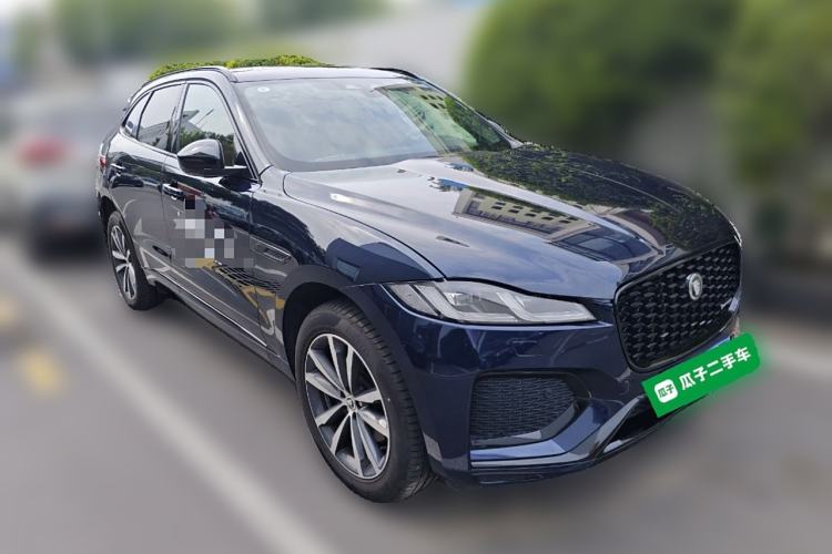 Used Jaguar F-PACE 2024 P250 R-Dynamic SE Front Right 45 Deg