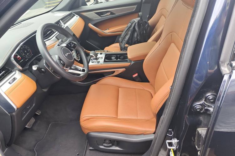 Used Jaguar F-PACE 2024 P250 R-Dynamic SE Left Front Seat