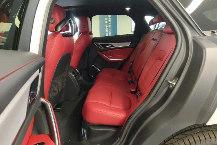 Used Jaguar F-PACE 2024 P250 R-Dynamic SE Left Rear Seat