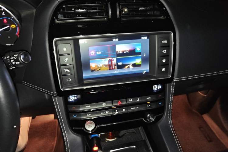 Used Jaguar F-PACE 2016 3.0 SC Four-Wheel Drive R-Sport Sport Edition Audio And AC Panel
