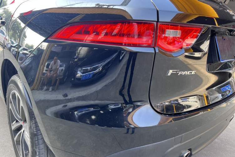 Used Jaguar F-PACE 2016 3.0 SC Four-Wheel Drive R-Sport Sport Edition Exterior 6