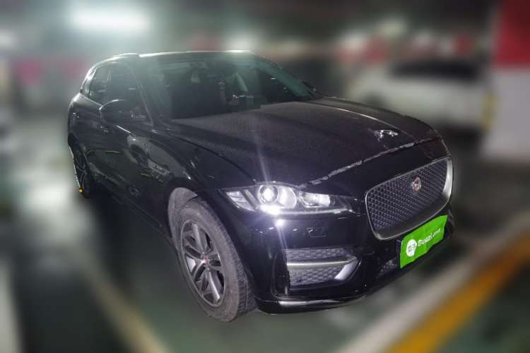Used Jaguar F-PACE 2016 2.0T Two-Wheel-Drive R-Sport Sport Edition Front Right 45 Deg