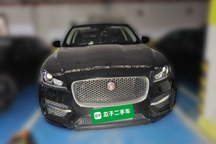 Used Jaguar F-PACE 2016 3.0 SC Four-Wheel Drive R-Sport Sport Edition Front