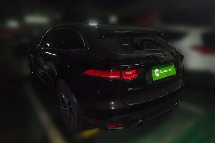 Used Jaguar F-PACE 2016 2.0T Two-Wheel-Drive R-Sport Sport Edition Rear Left 45 Deg