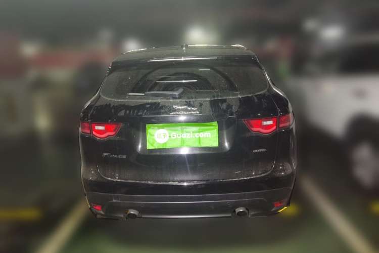 Used Jaguar F-PACE 2016 2.0T Two-Wheel-Drive R-Sport Sport Edition Rear