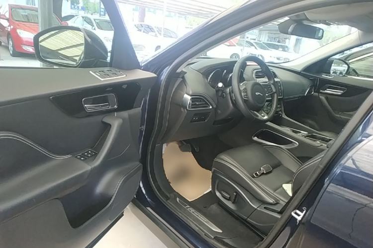 Used Jaguar F-PACE 2016 3.0 SC Four-Wheel Drive R-Sport Sport Edition Driver Seat