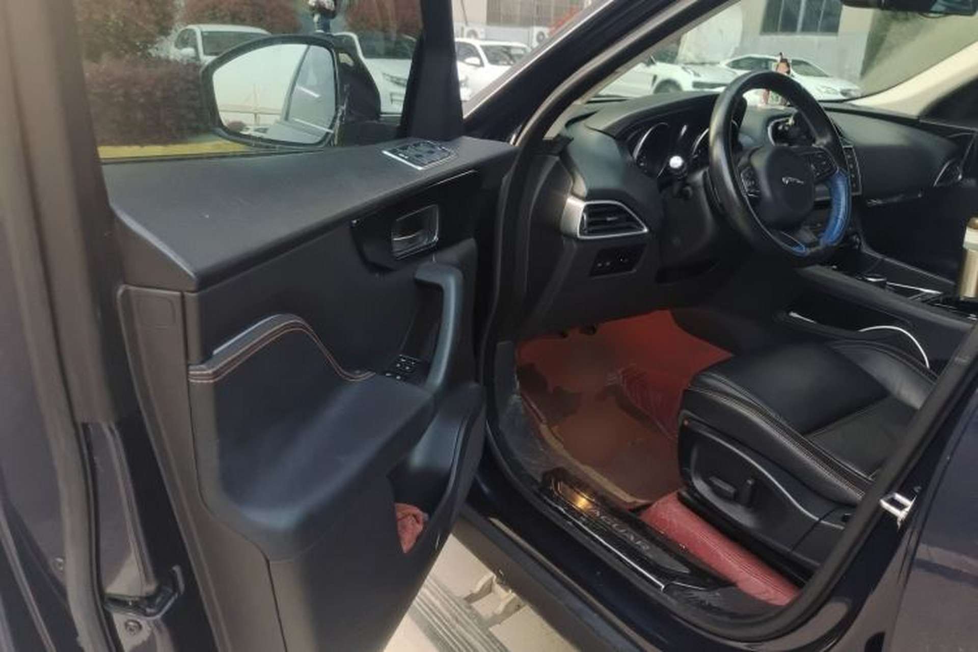 Used Jaguar F-PACE 2016 2.0T Two-Wheel Drive Urban Luxury Edition Driver Seat