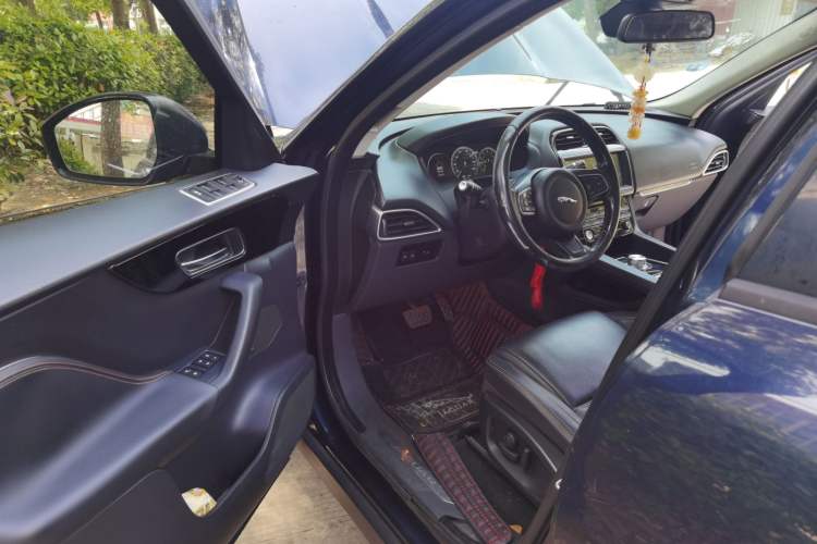 Used Jaguar F-PACE 2016 2.0T Two-Wheel-Drive R-Sport Sport Edition Driver Seat