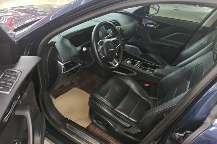 Used Jaguar F-PACE 2016 2.0T Two-Wheel-Drive R-Sport Sport Edition Driver Seat