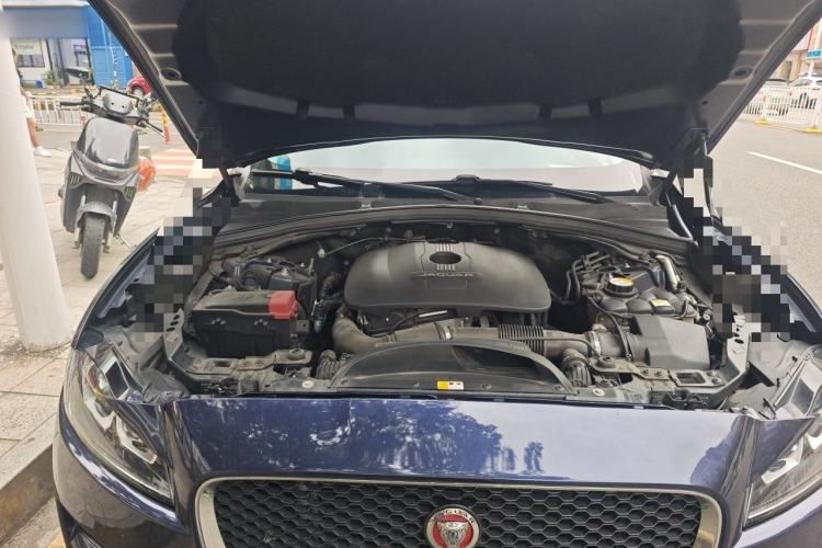 Used Jaguar F-PACE 2016 2.0T Two-Wheel Drive Urban Luxury Edition Engine Bay