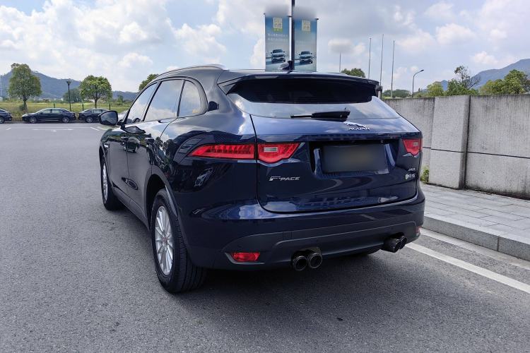 Used Jaguar F-PACE 2016 2.0T Two-Wheel Drive Urban Luxury Edition Exterior 3