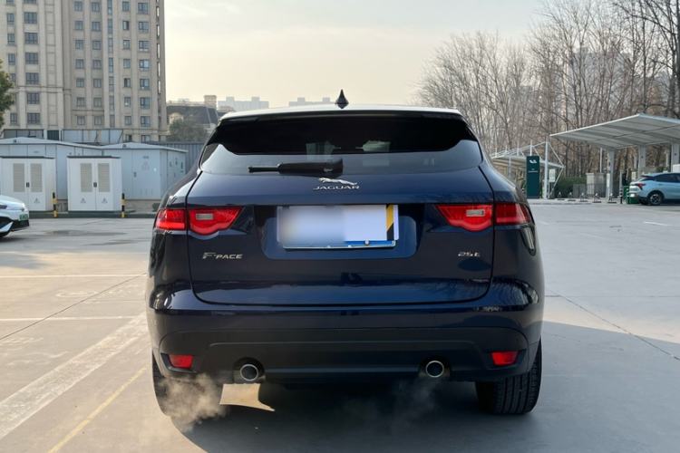 Used Jaguar F-PACE 2016 2.0T Two-Wheel Drive Urban Luxury Edition Exterior 4