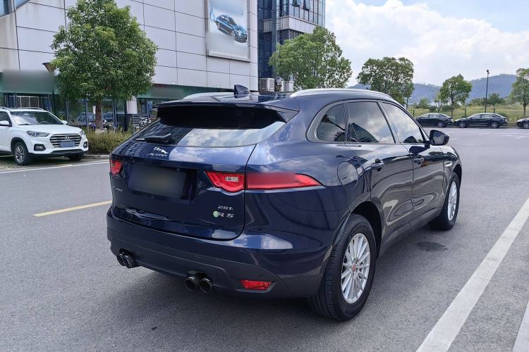 Used Jaguar F-PACE 2016 2.0T Two-Wheel Drive Urban Luxury Edition Exterior 5