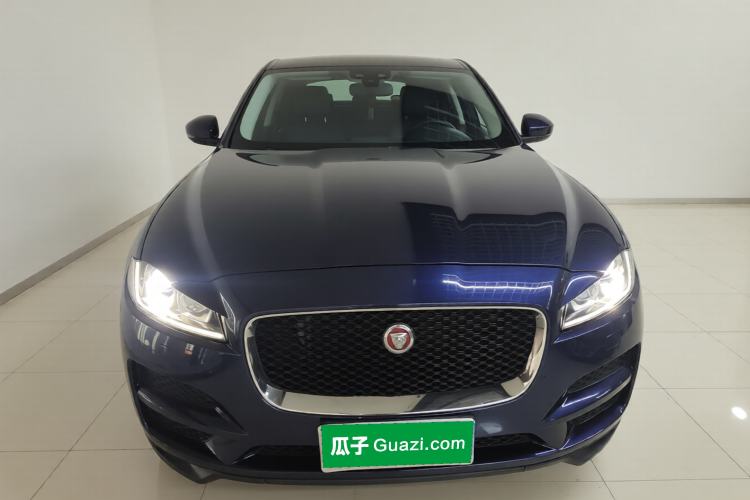 Used Jaguar F-PACE 2016 2.0T Two-Wheel Drive Urban Luxury Edition Front