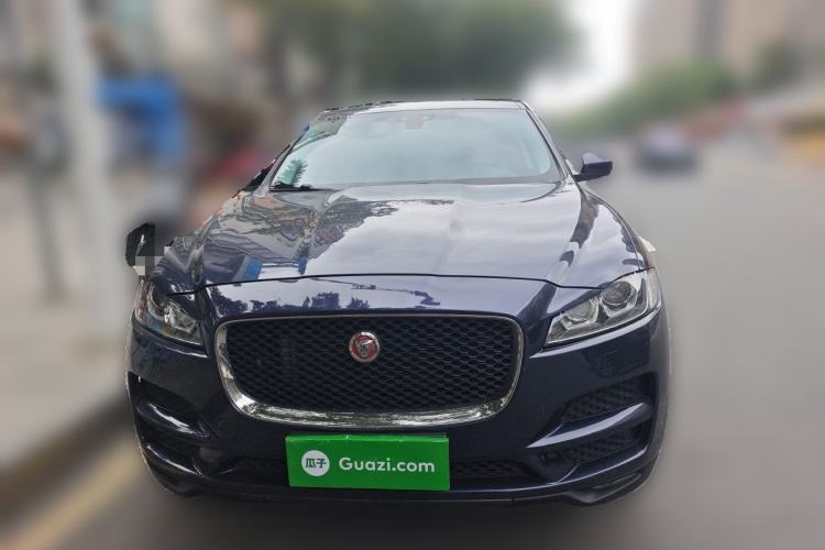 Used Jaguar F-PACE 2016 2.0T Two-Wheel Drive Urban Luxury Edition Front