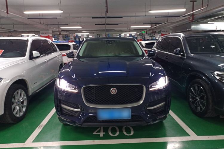 Used Jaguar F-PACE 2016 2.0T Two-Wheel-Drive R-Sport Sport Edition Front