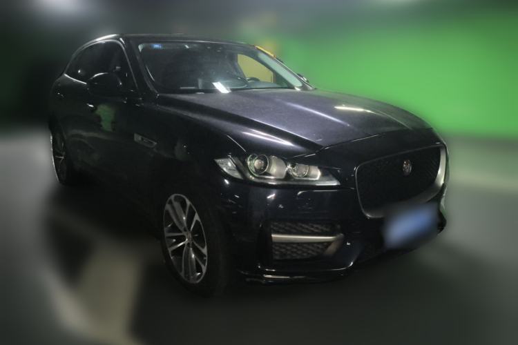 Used Jaguar F-PACE 2016 2.0T Two-Wheel-Drive R-Sport Sport Edition Front Right 45 Deg