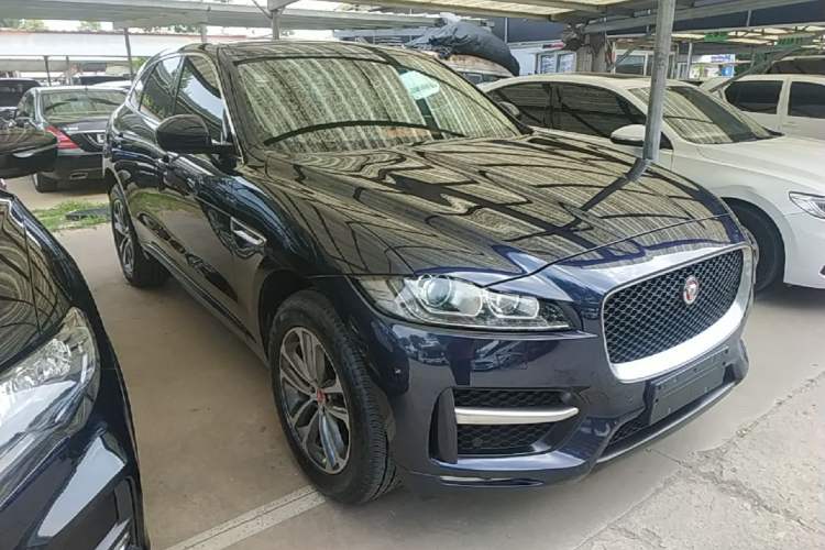 Used Jaguar F-PACE 2016 3.0 SC Four-Wheel Drive R-Sport Sport Edition Front Right 45 Deg