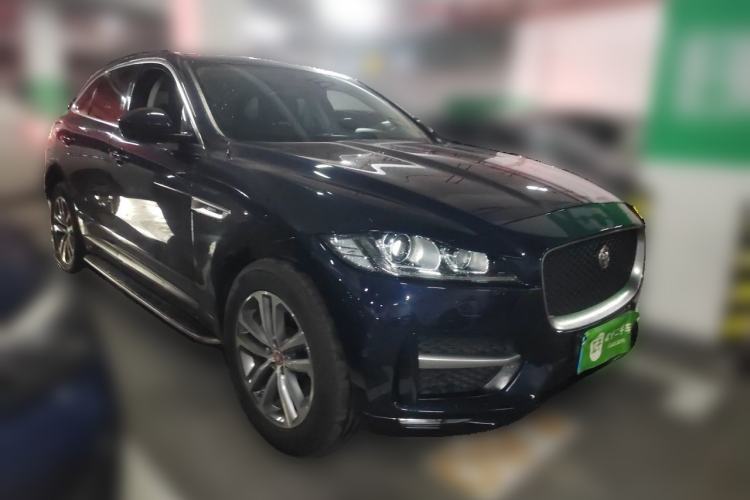 Used Jaguar F-PACE 2016 2.0T Two-Wheel-Drive R-Sport Sport Edition Front Right 45 Deg
