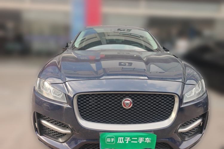 Used Jaguar F-PACE 2016 2.0T Two-Wheel-Drive R-Sport Sport Edition Front