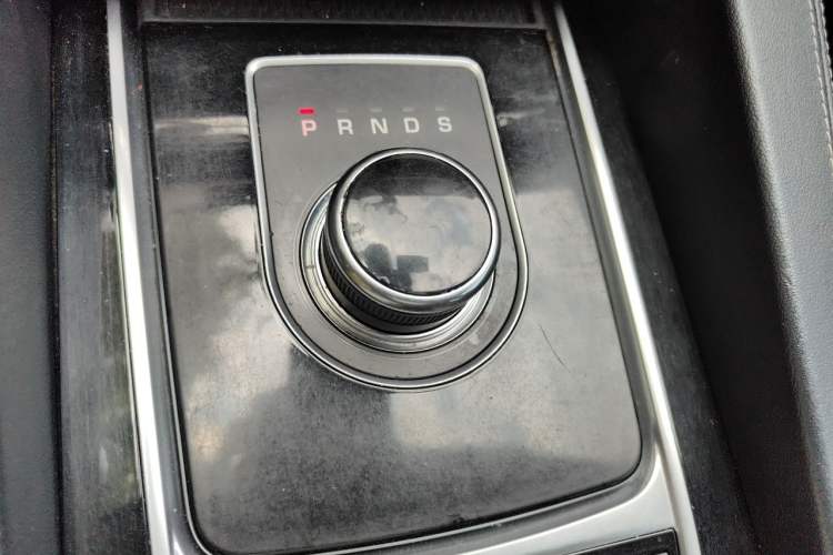 Used Jaguar F-PACE 2016 3.0 SC Four-Wheel Drive R-Sport Sport Edition Gear Lever