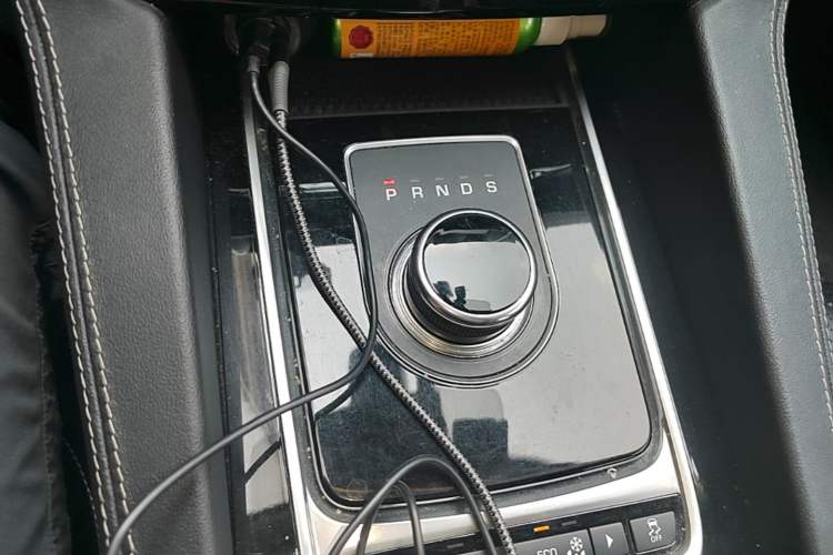 Used Jaguar F-PACE  Gear Lever
