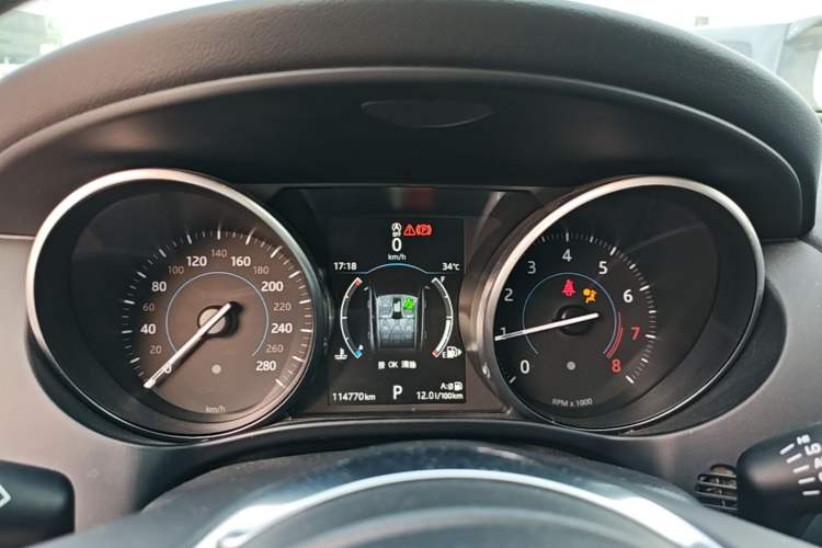 Used Jaguar F-PACE 2016 3.0 SC Four-Wheel Drive R-Sport Sport Edition Instrument Cluster