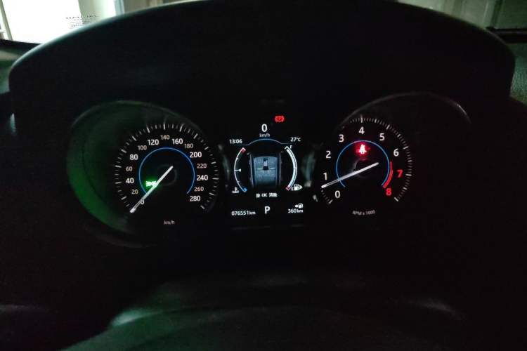 Used Jaguar F-PACE 2016 2.0T Two-Wheel Drive Urban Luxury Edition Instrument Cluster